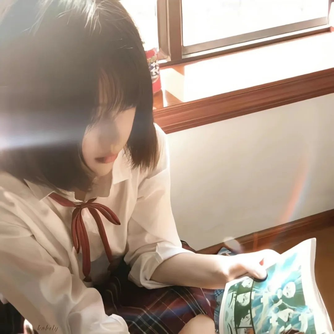 洞里的月亮